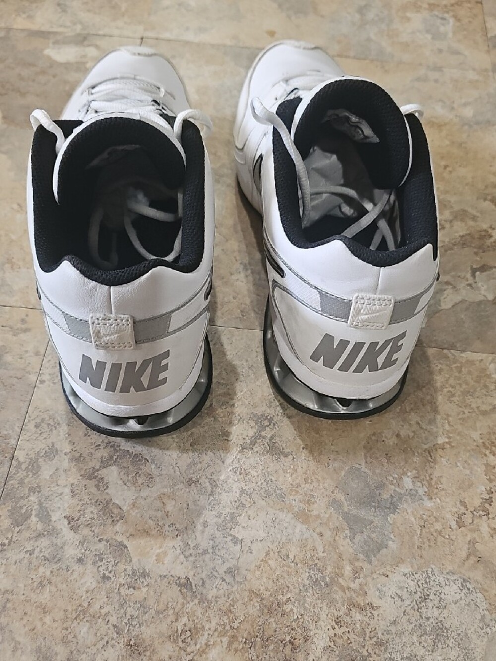 Nike Men’s White and Black Leather Athletic Trainers - Picture 8 of 14